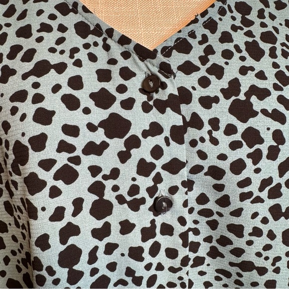 I.N. Studio Green 3/4 Sleeve Tie Front Blouse - Picture 3 of 9